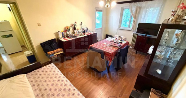 Apartament 2 camere decomandat etaj 1 Sarari Spital Filan...