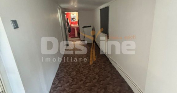 Casă de v&acirc;nzare &ndash; Constructorilor | 5 camere | 110 mp...