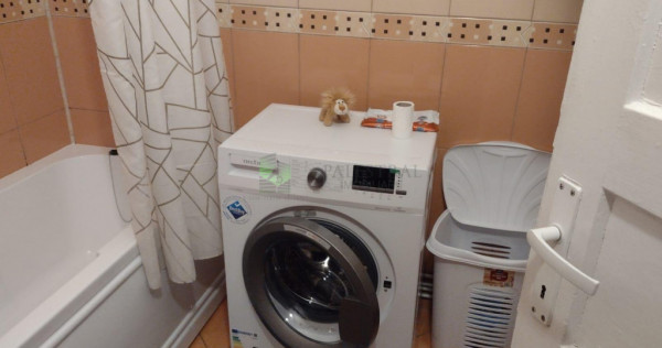 Apartament 2 camere mobilat-utilat zona Mesota 2300 lei