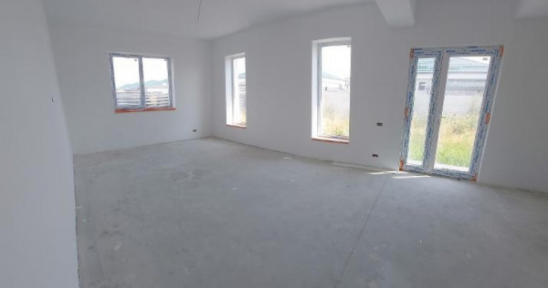 400 mp teren, casa single 4 camere, 2 bai-INCALZIRE IN PARDOSEALA