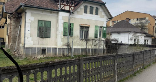 Casa de vanzare, 159 mp, teren 459 mp, zona ultracentrala