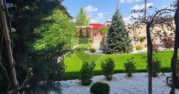 Pensiune modernă de v&acirc;nzare, afacere funcțională, pro...