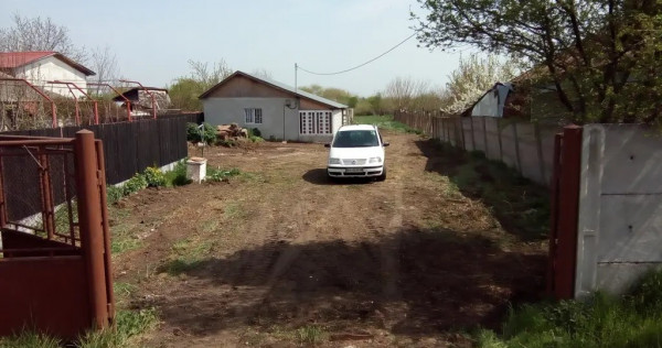 Casă și Teren &icirc;n Roșiori de Vede