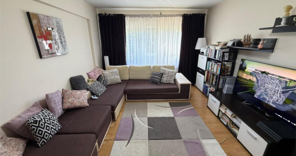Apartament 3 camere, renovat, Supeco , etaj 4 cu acoperis