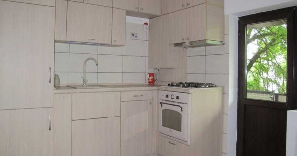 Aparatorii patriei la vila tip bloc cu dubla