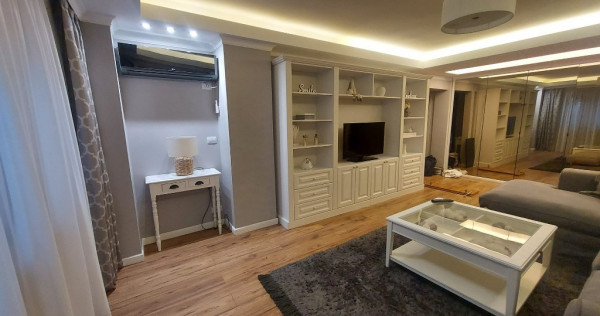 Inchiriez apartament 3 camere Bd. Libertatii