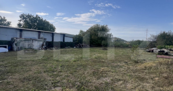Teren intravilan, 1.450 mp, zona Santana de Mures