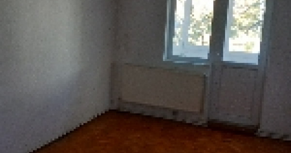 Apartament cu 3 camere de v&acirc;nzare Micro 14