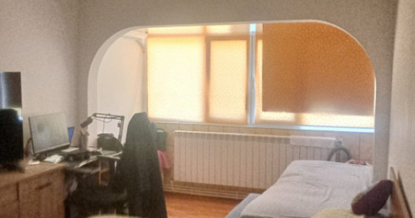 ZONA VEST- APARTAMENT DE 2 CAMERE , ETAJ 1, CENTRALA GAZ