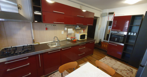Apartament cu 2 camere de inchiriat, etaj 1, cu lift, zona S