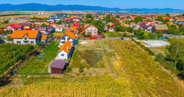 Teren 1.200 mp | Feldioara str Monumentului | Imprejmuit |