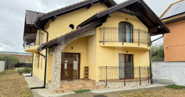 Casa individuala de inchiriat , 4 dormitoare , 4 bai , teren