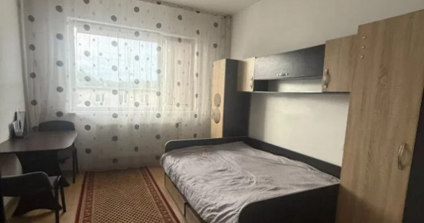 Garsoniera, Piata Nicolina - min de Podu Ros, Palas
