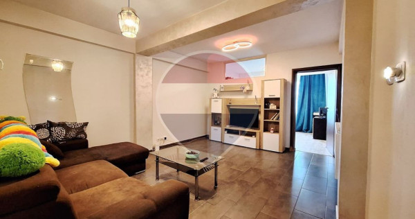 Apartament cu 2 camere de v&acirc;nzare &icirc;n zona Aparatorii Patriei