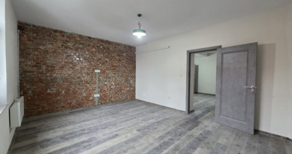 Apartament cu 2 camere cu curte proprie de vanzare zona - UT