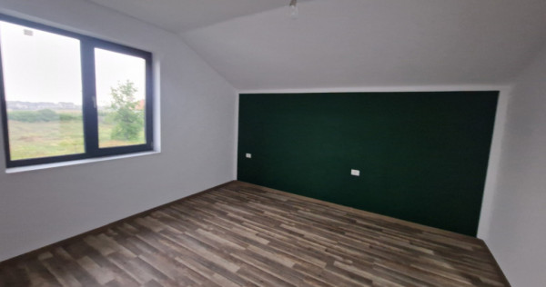 Duplex de vanzare, 4 camere, Mosnita Veche