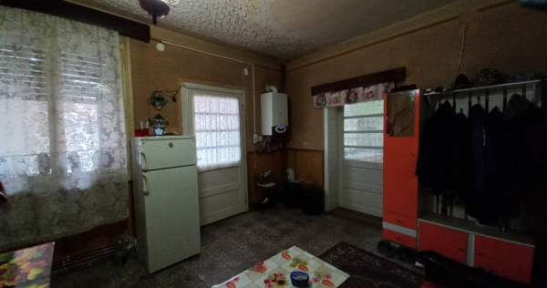 Casa individuala spatioasa cu 6 camere - Ghiroda