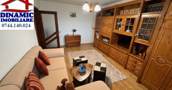 Ap 2 cam decomandat, etaj intermediar, mobilat și utilat &ndash; 69000 Euro