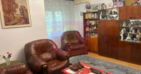 Apartament 3 camere Drumul Sarii.
