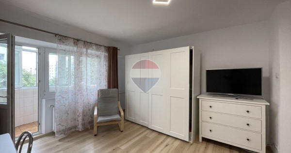 Garsoniera decomandata, Aparatorii Patriei, Tomesti