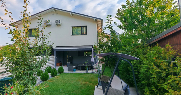 Tunari - casă duplex l&acirc;ngă pădure, zonă liniștită