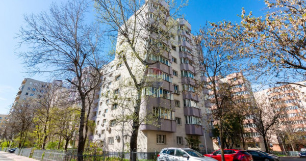 Apartament cu 3 camere de v&acirc;nzare &icirc;n zona Nerva Traian / Vlad Dracul