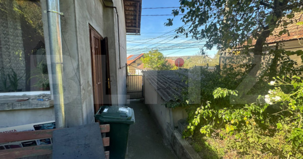 Casa de vanzare! 9 Camere, 200 MP, zona Florilor - Dej