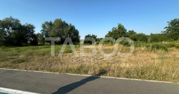 Teren pretabil investitie cu acces la drum asfaltat zona St