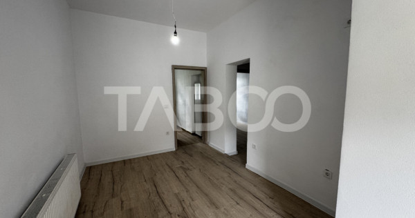 Apartament renovat complet 3 camere 60 mpu pivnita Piata Clu