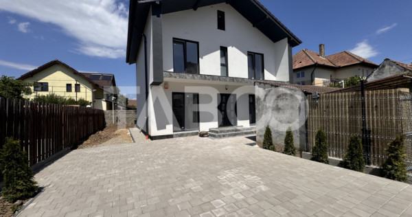 Casa spatioasa cu 4 camere si 3 bai de vanzare 254mp Turniso