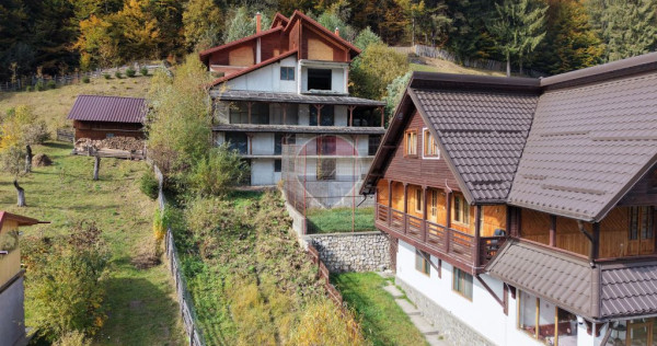 Casă/ Pensiune la gri de v&acirc;nzare D&acirc;mbovicioara, Piatra Craiului