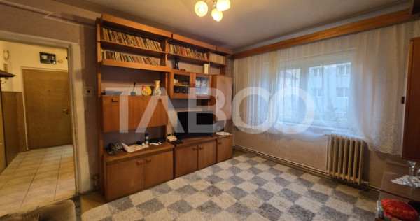 Apartament 2 camere de vanzare etaj intermediar 36mp zona Va