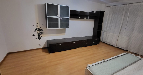 Apartament 3 camere de vanzare str. Mohorului