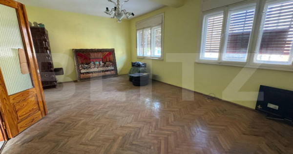 Casă de v&acirc;nzare, 98 mp, zona Centrală