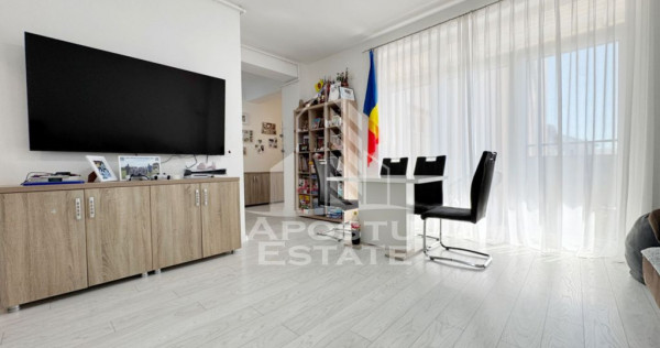 Apartament 3 camere de vanzare, 68mp utili + 2 balcoane -Calea Urseni