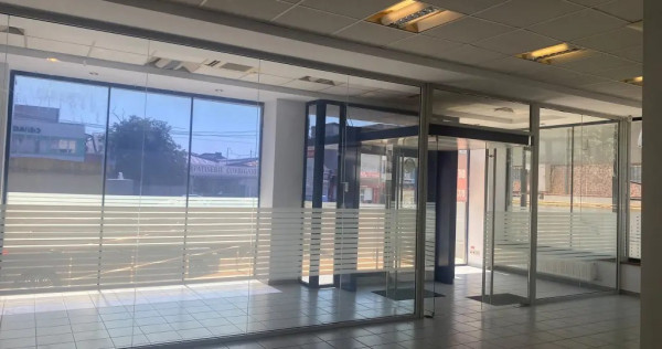 Vizibilitate maxima la strada!Spatiu comercial 164mp-Sos Chitilei nr88
