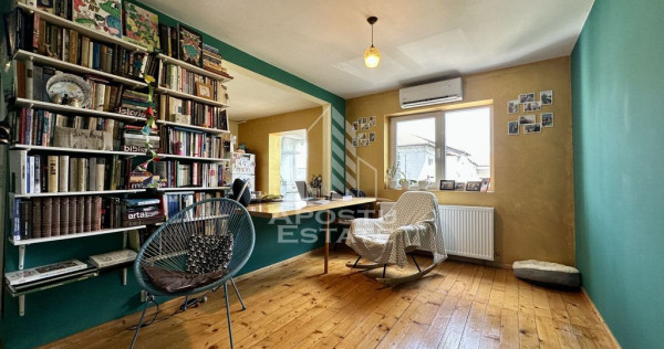 Apartament de vanzare cu 3 camere, 2 bai si o boxa, zona Torontalului