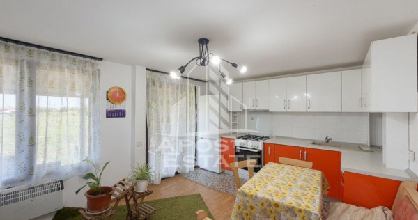 Casa + constructie moderna,de vanzare,2 locuinte,teren 2298 mp Giulvaz