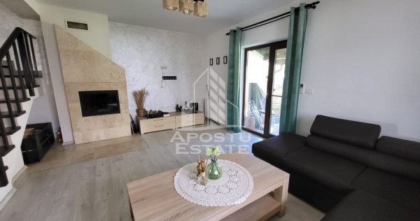 Duplex despartit prin zid dublu,4 camere,2 bai,Dumbravita Kaufland