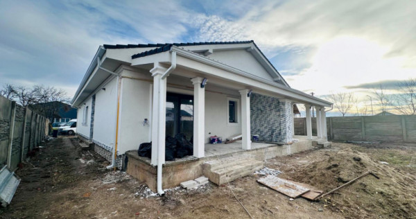 Duplex pe parter 4 camere - Bucovat