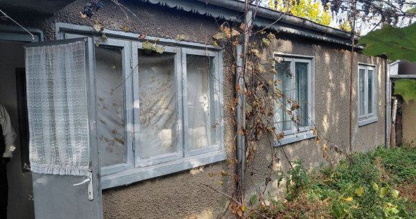 ???? CASĂ DE V&Acirc;NZARE &ndash; ZONA PARC CFR, APROAPE DE PARCUL CAROL!