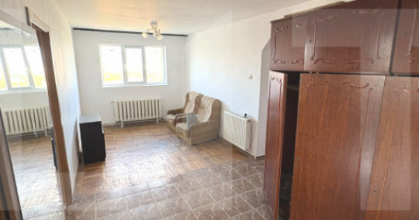 Apartament 3 camere, 72 mp, zona Centrală