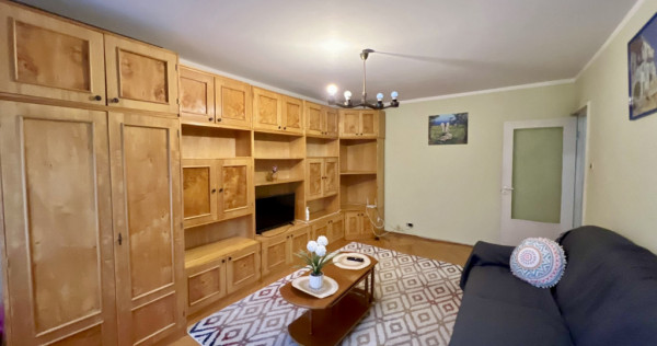 Apartament 2 camere, etaj 3, decomandat, 50mp - Zona Soarel