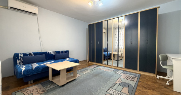 Apartament 2 camere 54 mp utili, loc de parcare in curte -