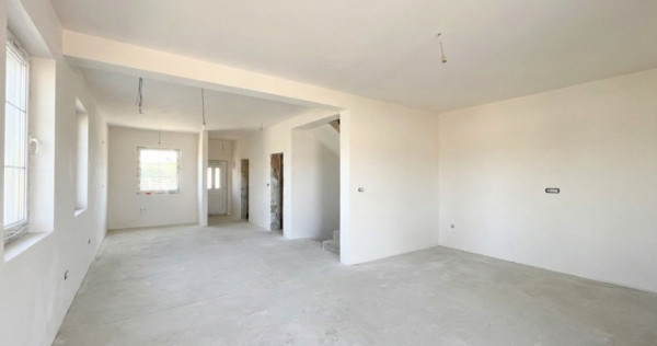 Duplex 4 camere pozitie excelenta - Mosnita Veche