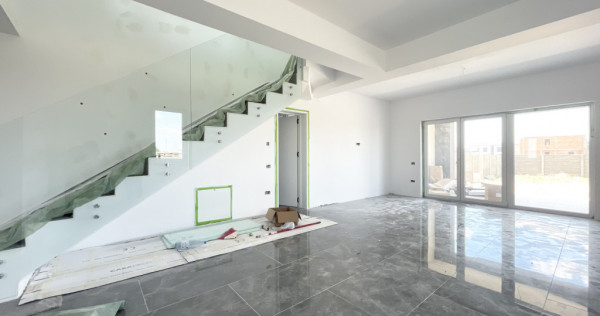 Duplex despartit - 3 camere - Mosnita Veche
