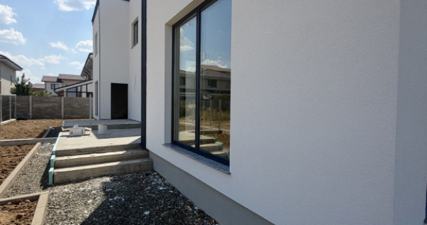 Duplex 4 camere, parter+etaj, 104mp utili, 270mp teren in Gi