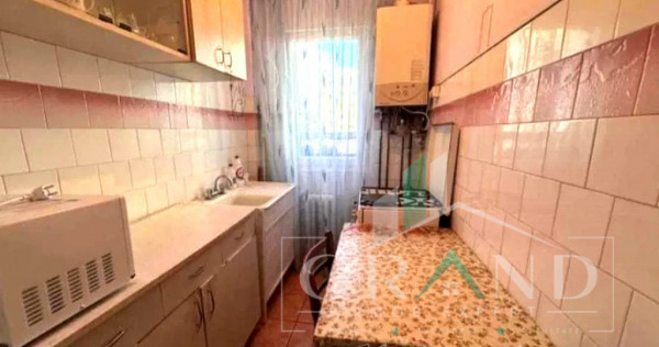 Ap 3 camere | Clăbucet | Aproape de Academia de Muzică și