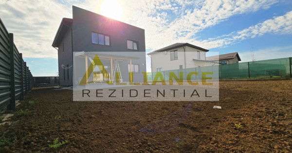 Vila individuala-5 camere-200m de autobuz-pod cu placa de beton
