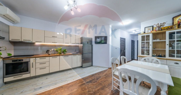 Apartament cu 3 camere + loc de parcare privat